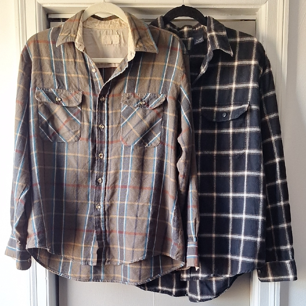 Lot Of 2 Vintage Flannel Shirts in Black and Brown